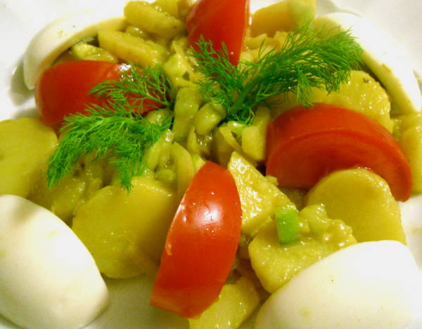 Kartoffelsalat mit Ei und Tomate | Portionsdiät